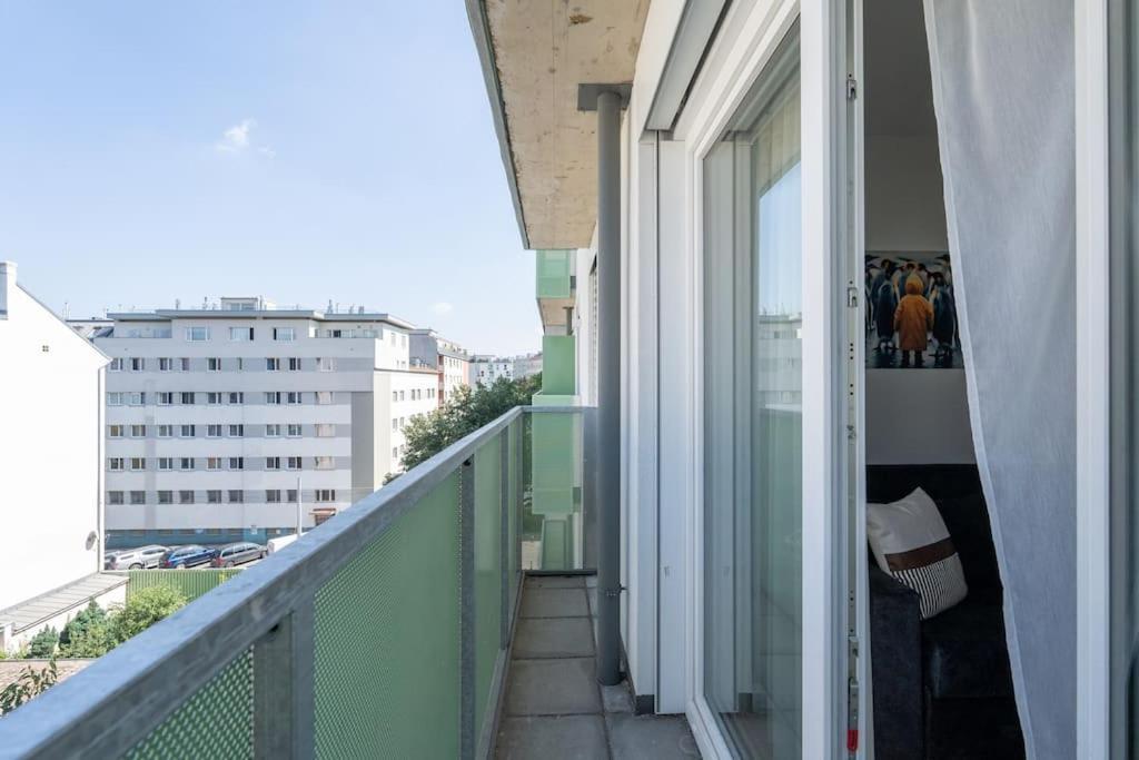 Trendy 1Br, Direct City Access By Hm ウィーン エクステリア 写真