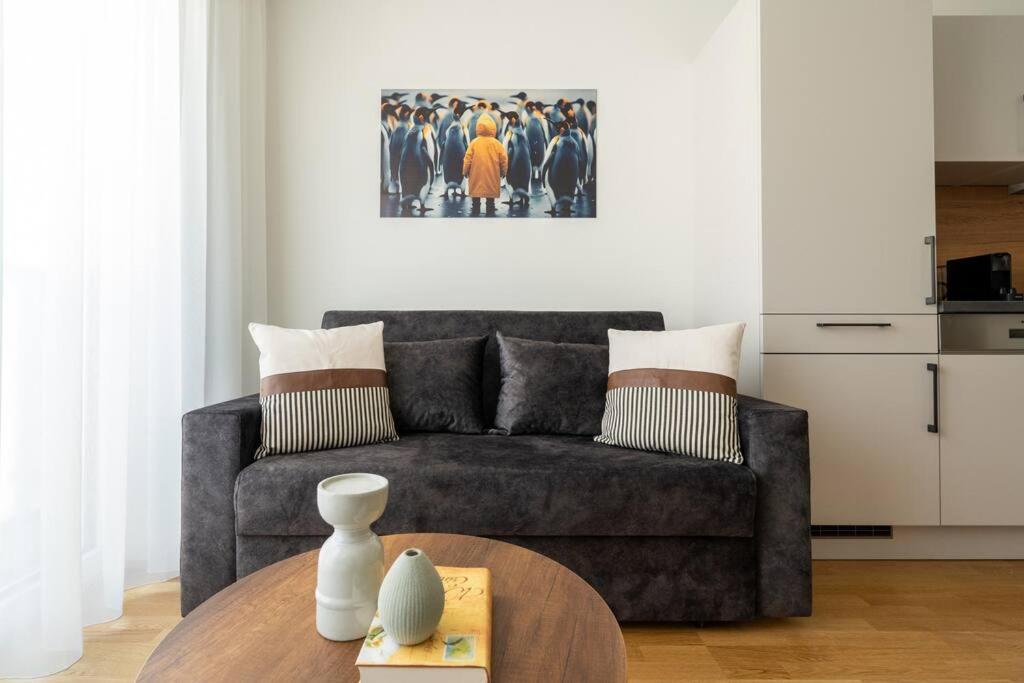 Trendy 1Br, Direct City Access By Hm ウィーン エクステリア 写真