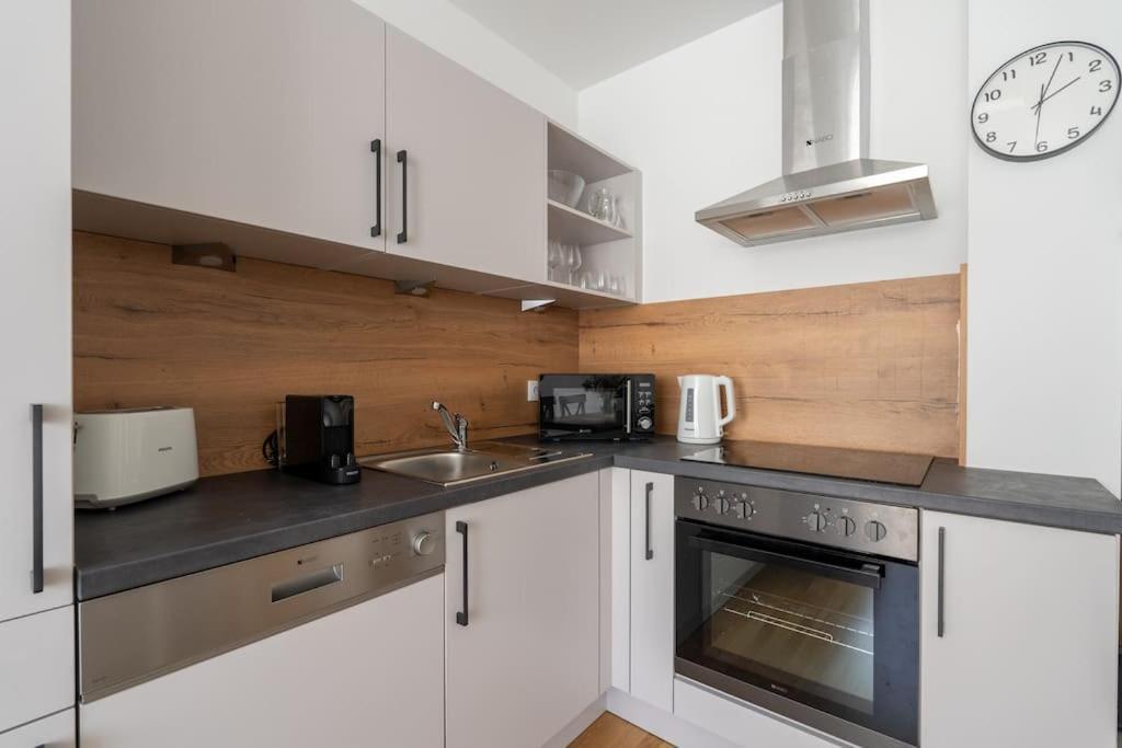Trendy 1Br, Direct City Access By Hm ウィーン エクステリア 写真